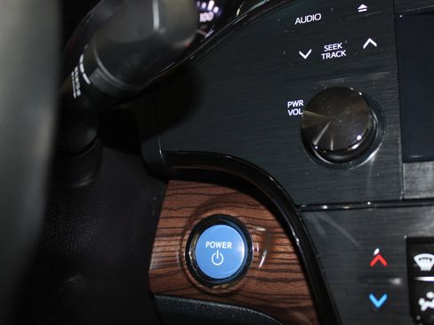 Used 2014 Toyota Avalon XLE Touring FWD image 17