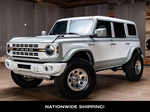 Used 2023 Ford Bronco Heritage Edition AWD/4WD image 4