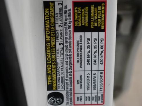 Used 2018 Toyota Corolla L FWD image 35