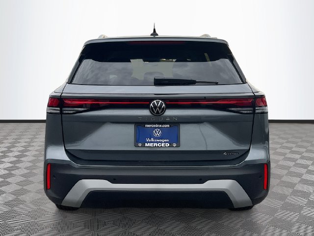 New 2025 Volkswagen Tiguan S AWD/4WD image 6