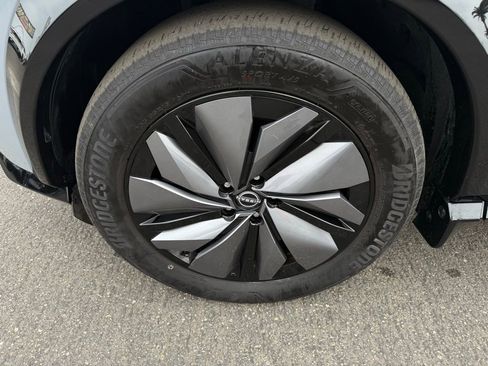 Certified 2024 Nissan Ariya FWD image 9