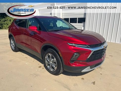 Used 2024 Chevrolet Blazer LT w/ Convenience Package FWD image 1