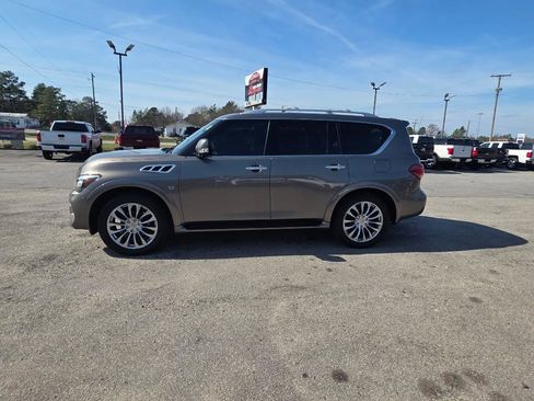 Used 2016 INFINITI QX80 Luxe w/ 22" Wheel Package image 2
