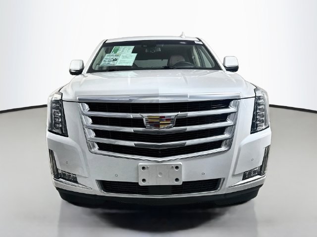 Used 2019 Cadillac Escalade Premium Luxury AWD/4WD image 2