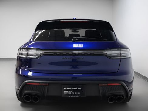 Certified 2024 Porsche Macan GTS w/ GTS Sport Package AWD/4WD image 11