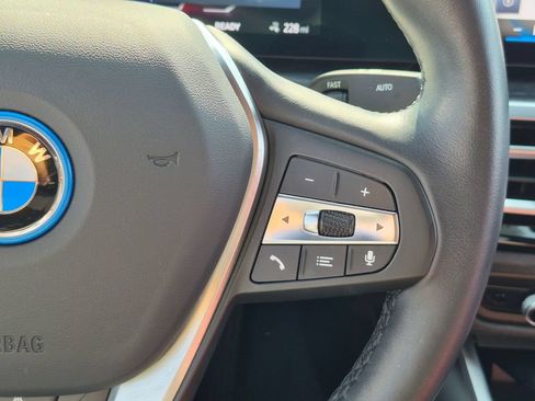 Used 2023 BMW i4 eDrive40 w/ Premium Package RWD image 35