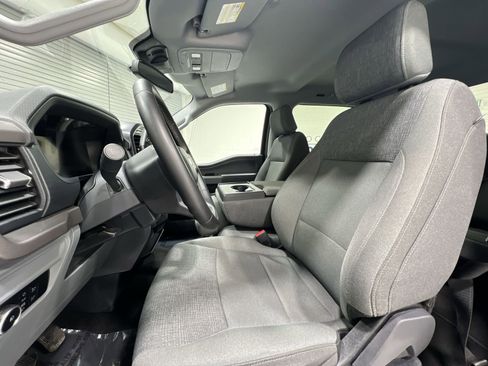 Used 2024 Ford F150 XLT AWD/4WD image 11