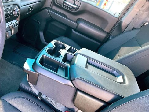 Used 2025 Chevrolet Silverado 2500 Custom w/ Custom Convenience Package image 17