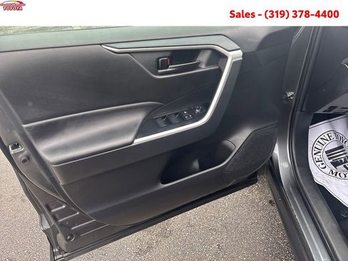 Certified 2025 Toyota RAV4 LE AWD/4WD image 12