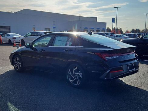 New 2026 Hyundai Elantra Limited image 2