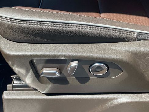 New 2025 GMC Sierra 2500 Denali w/ Denali Reserve Package image 21