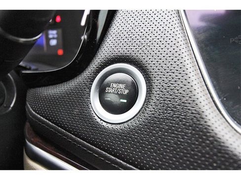 Used 2019 Cadillac XT5 Luxury image 25