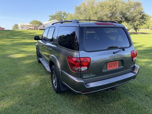 Used 2006 Toyota Sequoia Limited RWD image 8