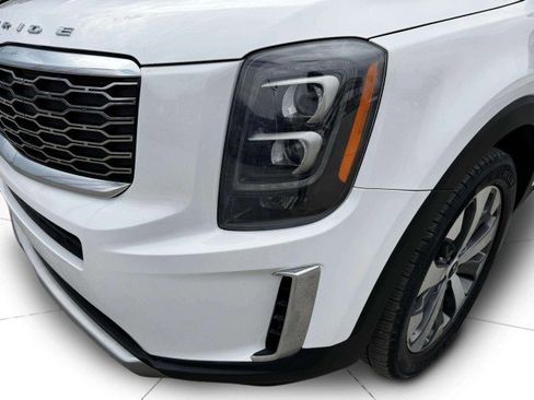 Used 2021 Kia Telluride EX w/ EX Premium Package image 11