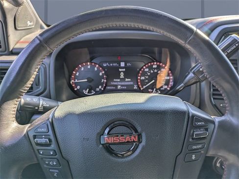 Used 2021 Nissan Titan PRO-4X w/ Pro-4x Convenience Package image 29