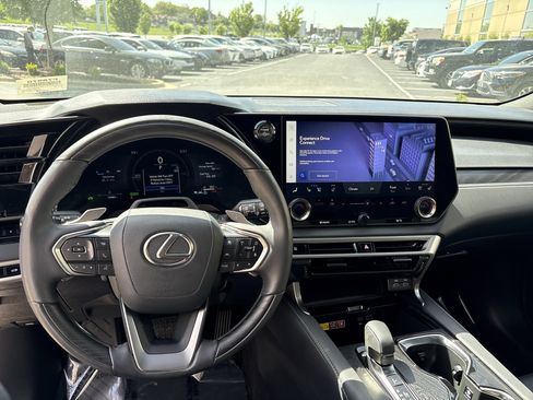 Used 2025 Lexus RX 350h w/ Convenience Package AWD/4WD image 29