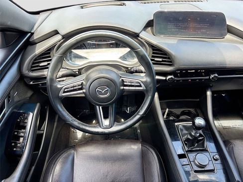 Used 2019 MAZDA MAZDA3 Hatchback w/ Premium Package FWD image 20