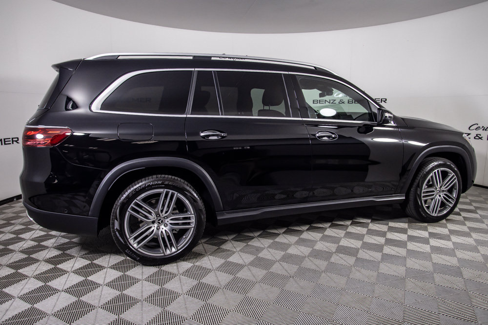 Used 2026 Mercedes-Benz GLS 450 4MATIC image 4