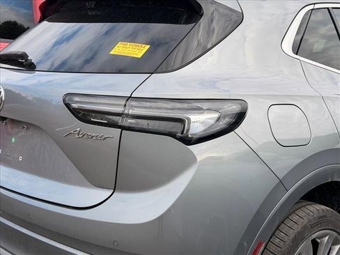 Used 2023 Buick Envision Avenir image 13