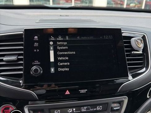 Used 2024 Honda Passport Black Edition image 11