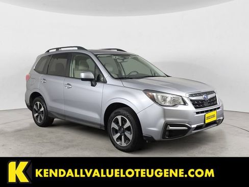 Used 2017 Subaru Forester 2.5i Premium AWD/4WD image 7