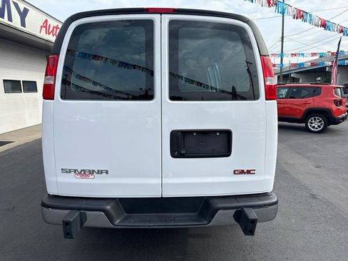 Used 2025 GMC Savana 2500 w/ Driver Convenience Package RWD image 4
