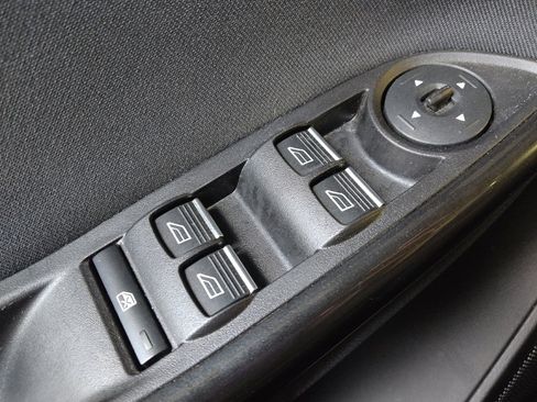 Used 2018 Ford Focus Titanium image 27