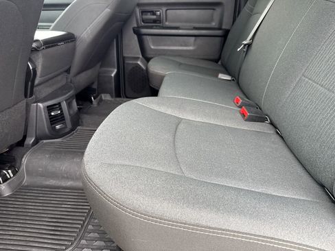 Used 2024 RAM 3500 Tradesman w/ Chrome Appearance Group AWD/4WD image 16