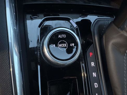 Used 2025 GMC Canyon Elevation w/ Convenience Package image 37