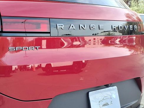 New 2026 Land Rover Range Rover Sport SE AWD/4WD image 19