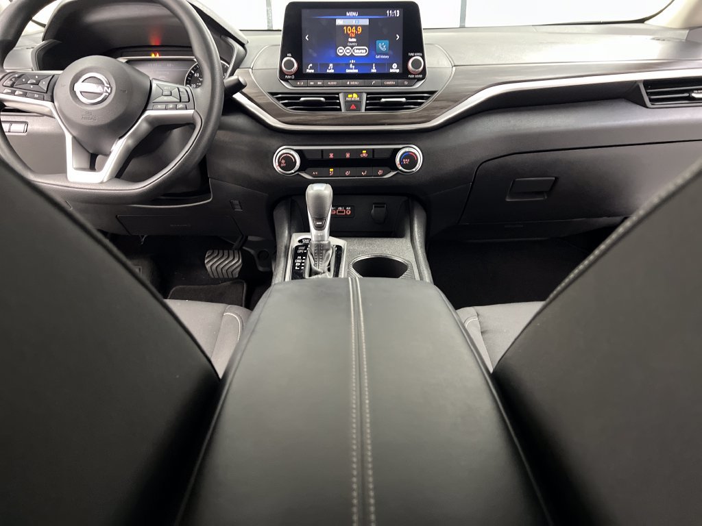 Used 2026 Nissan Altima 2.5 SV FWD image 40