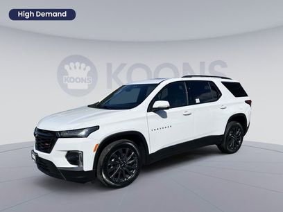 Used 2023 Chevrolet Traverse RS
