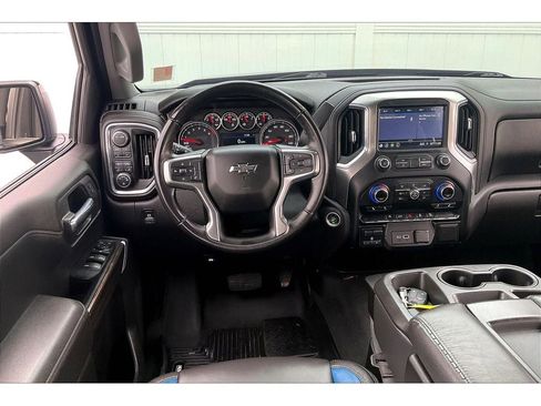 Used 2021 Chevrolet Silverado 1500 RST w/ Z71 Off-Road Package image 6