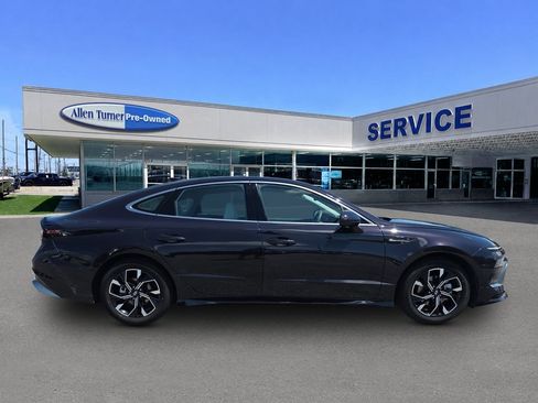 Certified 2024 Hyundai Sonata SEL FWD image 9