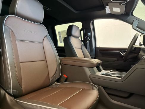 New 2026 GMC Sierra 2500 Denali w/ Denali Reserve Package AWD/4WD image 28
