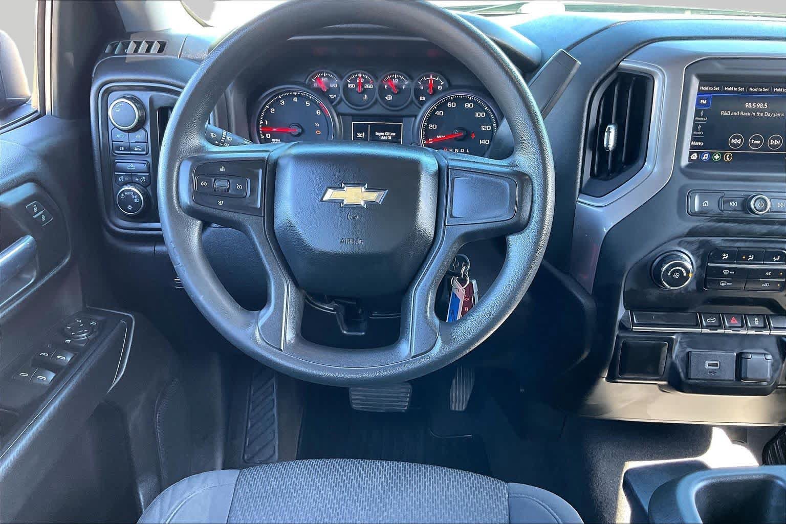 Used 2020 Chevrolet Silverado 1500 Custom w/ Custom Value Package AWD/4WD image 6