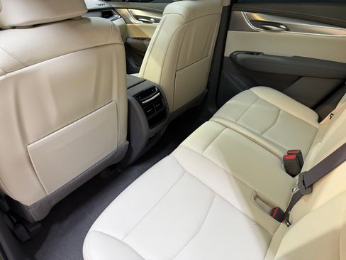Certified 2024 Cadillac XT5 Premium Luxury FWD image 42