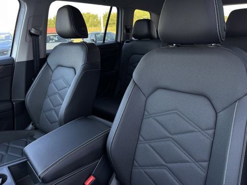 New 2026 Volkswagen Atlas SE image 13