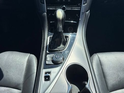 Used 2015 INFINITI Q50 Premium w/ Navigation Package RWD image 15