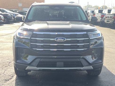 Certified 2026 Ford Explorer Active AWD/4WD image 8