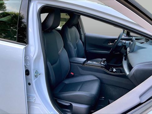 Used 2026 Toyota Prius AWD image 8