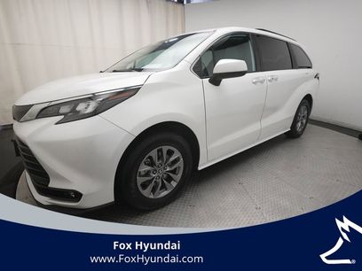 Used 2025 Toyota Sienna XLE