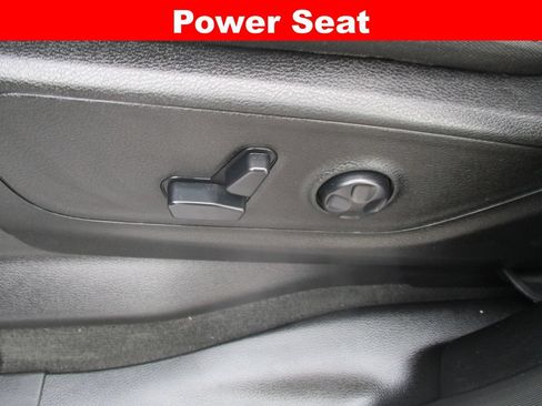 Used 2020 RAM 1500 Big Horn AWD/4WD image 25