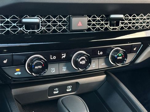 Used 2025 Honda Accord Sport image 18