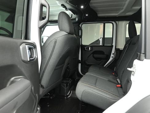 Used 2026 Jeep Wrangler Unlimited Sport AWD/4WD image 16