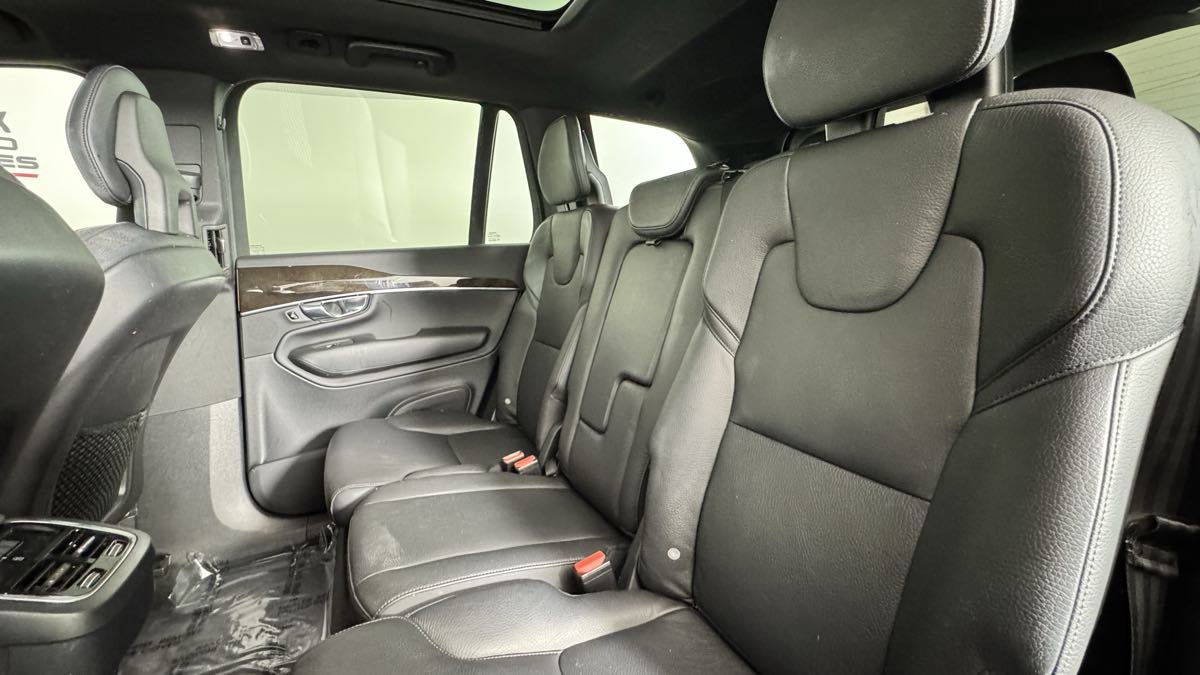Used 2018 Volvo XC90 T6 Momentum w/ Convenience Package AWD/4WD image 36