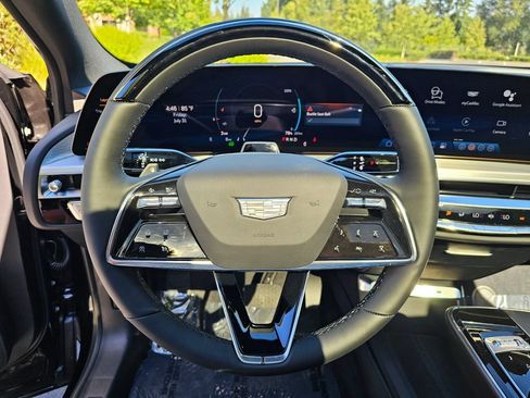 New 2026 Cadillac Lyriq Sport AWD/4WD image 24