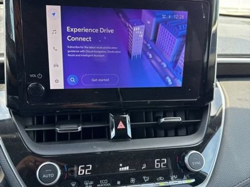 Used 2023 Toyota Corolla Cross XLE FWD image 12