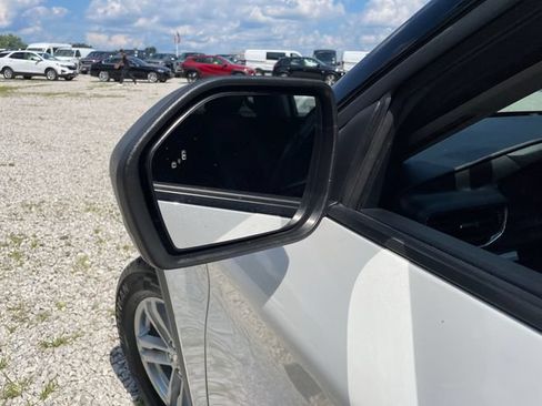 Used 2022 Ford Explorer XLT w/ Equipment Group 202A AWD/4WD image 6