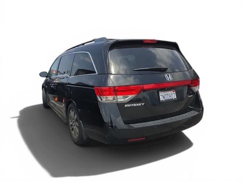 Used 2015 Honda Odyssey Touring image 3